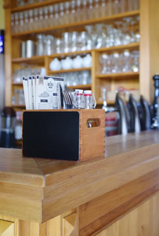 Menu ja ruokailuvälinelaatikko