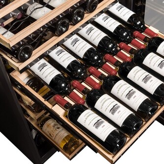 Viinikaappi La Sommeliére ECellar 150, automaattisella pullojen rekisteröinnillä