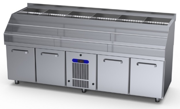 Baarimestarin työpöytä Restmec BMO 2000, jääaltaalla ja pullotelineellä