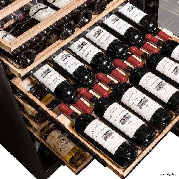 Järjestä La Sommeliére ECellar 150 viinikylmiössä viinikokoelmasi älykkäälle hyllyjärjestelmälle, joka mahduttaa monet eri pulloformaatit (jopa 9,5 cm halkaisijaltaan oleville pulloille). Bordeaux-pullostandardi ei enää ole normi, ja ECellar voit varastoida kaikki suosikkiviinisi ilman kompromisseja.
