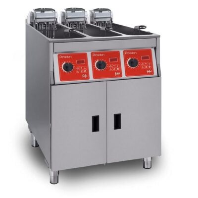 Korinostimilla varustettu kolme altainen FriFri Precision 633 on vaativaan ammattikäyttöön ravintolaan ja muihin ammattikeittiöihin tarkoitettu rasvakeitin, jossa keittokapasiteetti on 60 kg.