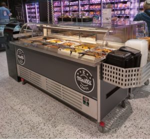 PK-Myynti toimitti Seinäjoen K-supermarket Kasperiin muun muassa patapesukoneen, palvelutiskin- ja taustatilojen teräskalusteet sekä salaatti- ja ateriabaarit.